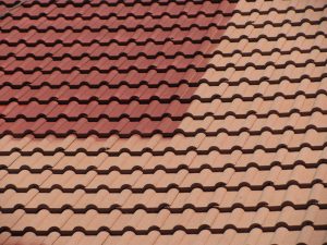 Malowanie dachówki betonowej barwionej w masie